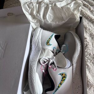 kyrie flytrap lll basketball shoes new